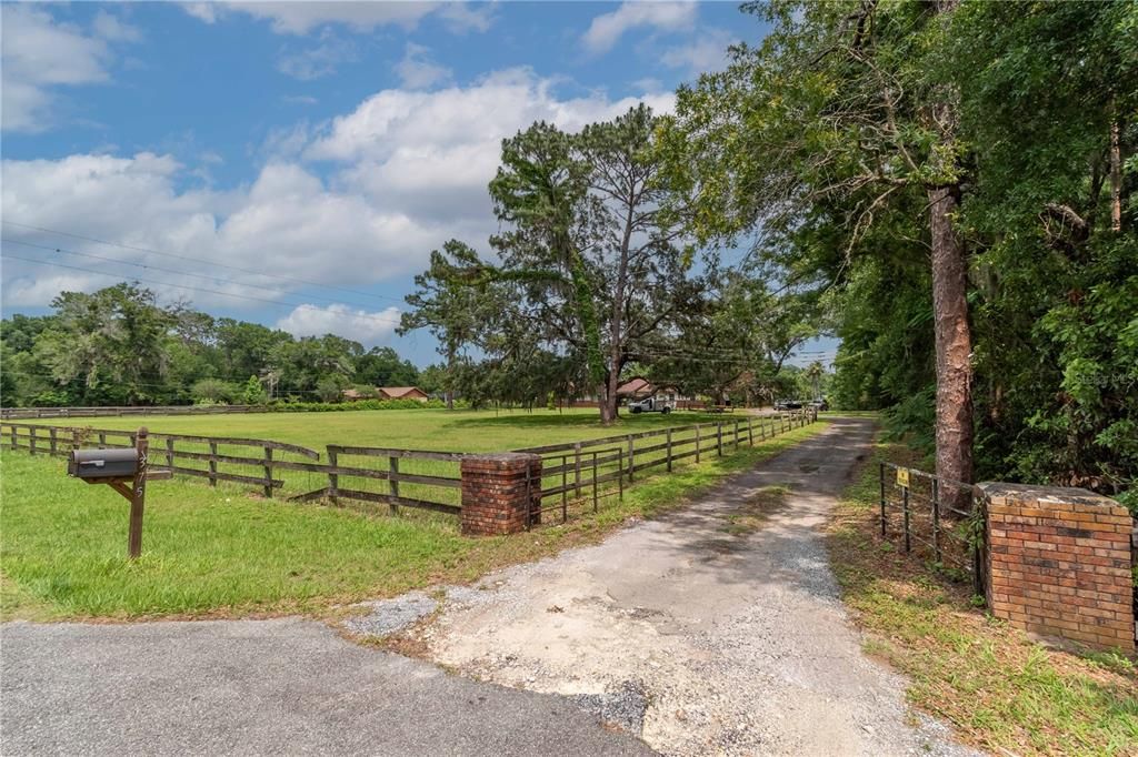 Active With Contract: $399,000 (4 beds, 3 baths, 3286 Square Feet)