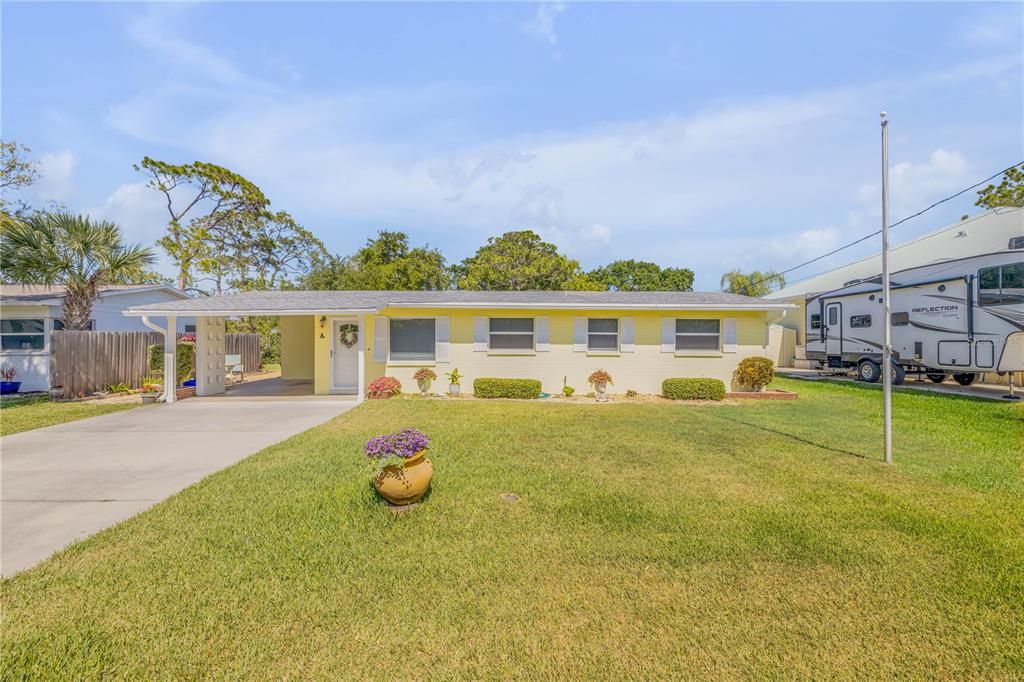 Recently Sold: $669,000 (3 beds, 2 baths, 1394 Square Feet)