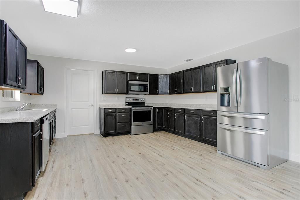 Active With Contract: $440,000 (4 beds, 3 baths, 2452 Square Feet)