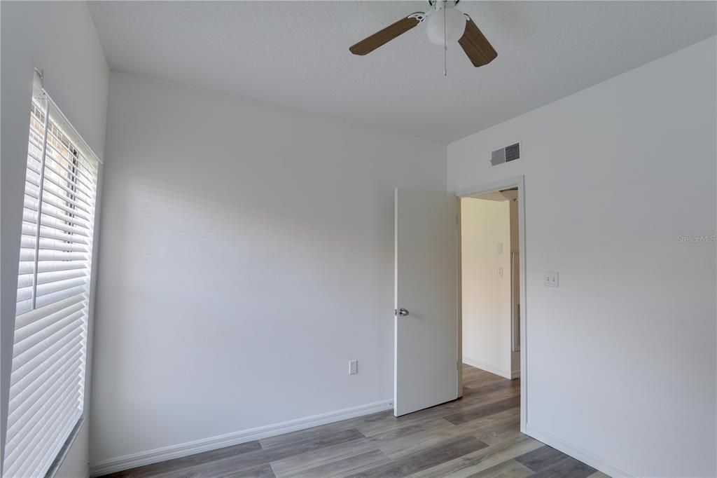 Recently Rented: $1,695 (2 beds, 2 baths, 860 Square Feet)