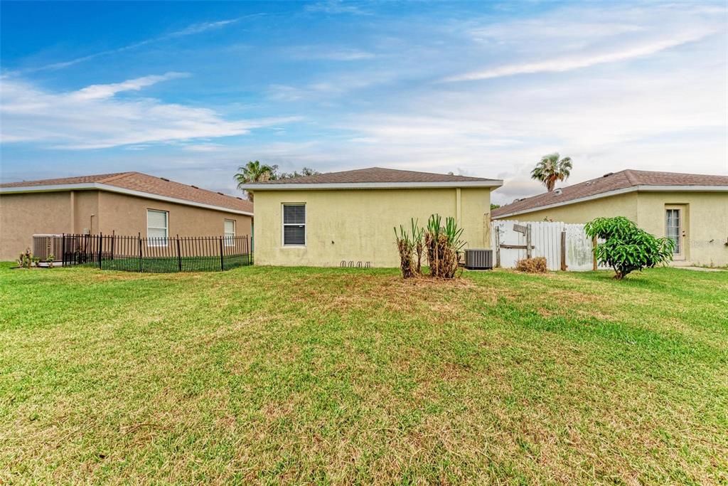 Recently Sold: $315,000 (3 beds, 2 baths, 1214 Square Feet)