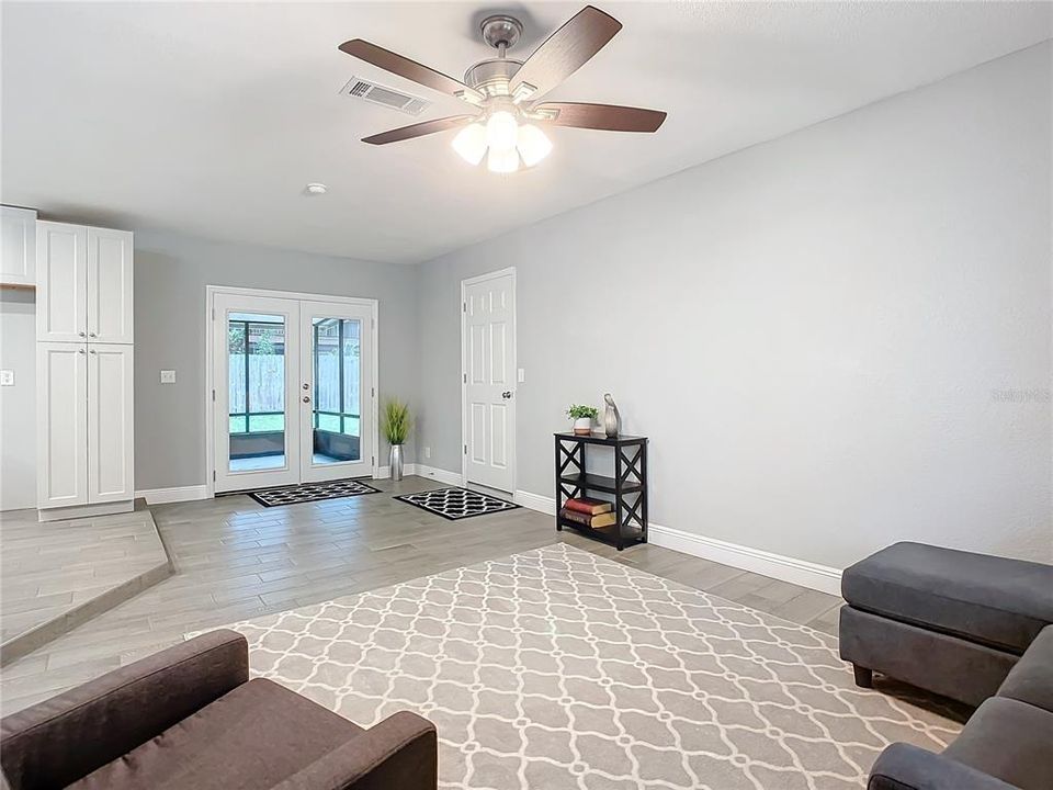 For Sale: $409,000 (3 beds, 2 baths, 1609 Square Feet)