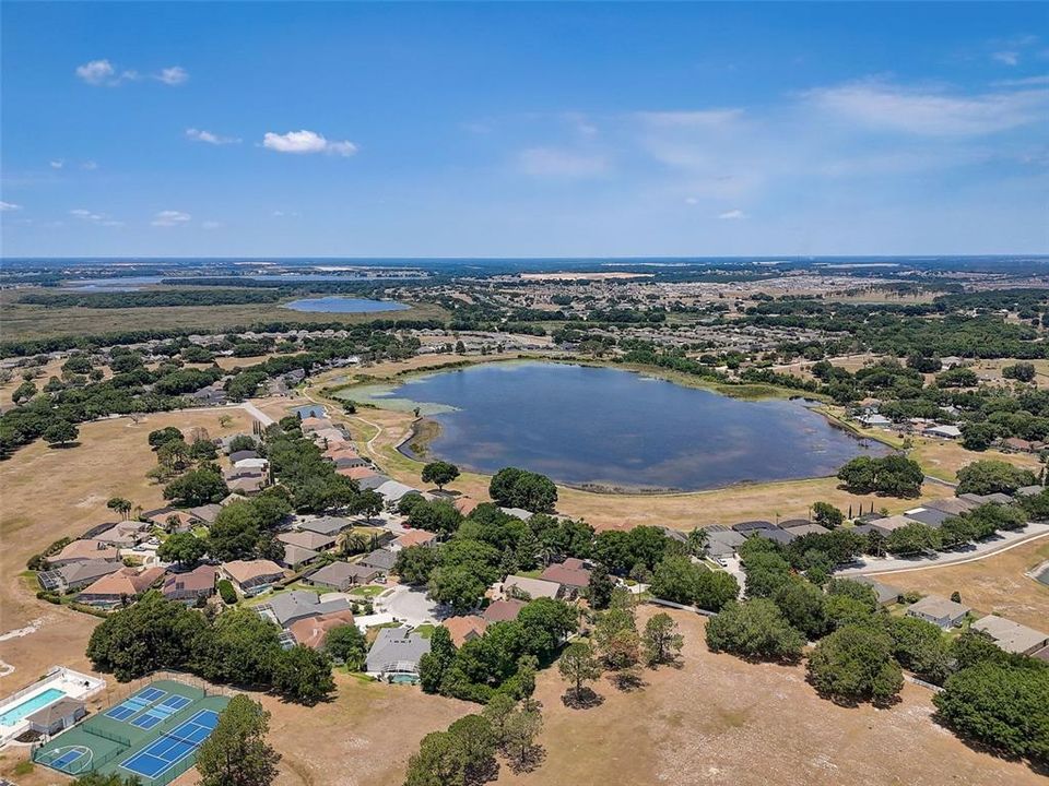 Residents of the Palisades community will have access to a COMMUNITY POOL, playground, sports courts and more while the COMMUNITY BOAT RAMP puts you on Lake Minneola and the chain of lakes beyond.