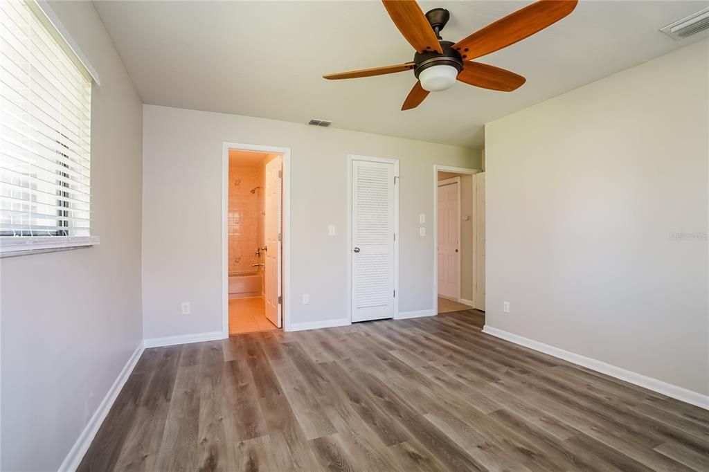 For Rent: $2,105 (3 beds, 2 baths, 1349 Square Feet)