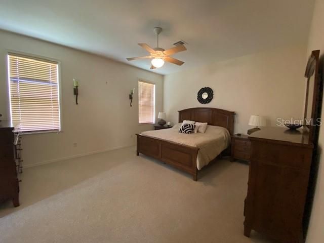 For Rent: $2,650 (3 beds, 2 baths, 2774 Square Feet)