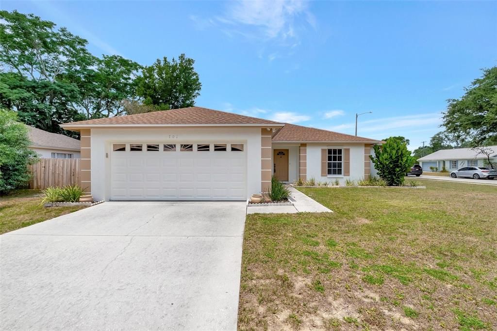 This home Checks All the Boxes! 3 bedroom 2 bath, split plan, 2 car garage, Cathedral ceiling, inside laundry, Newer HVAC, Fenced Yard Corner Lot!