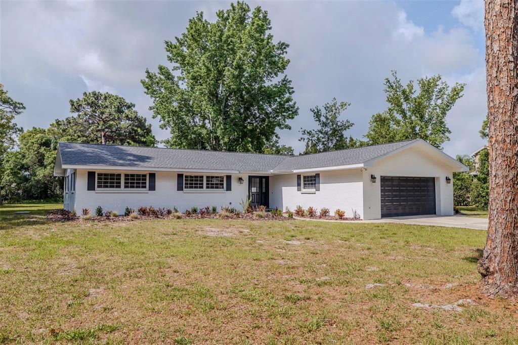 For Sale: $1,290,000 (3 beds, 2 baths, 2114 Square Feet)