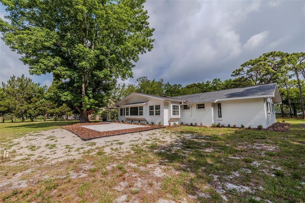 For Sale: $1,250,000 (3 beds, 2 baths, 2114 Square Feet)