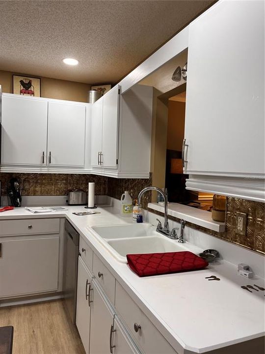 For Rent: $1,600 (2 beds, 2 baths, 1283 Square Feet)