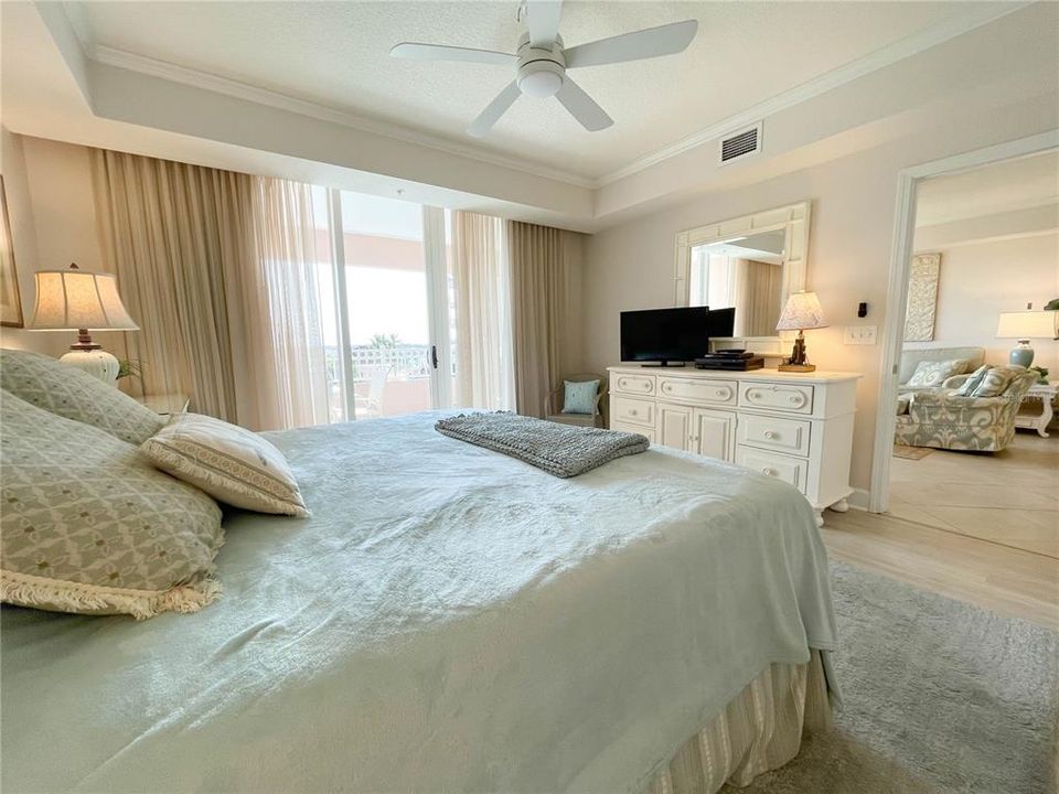 For Sale: $639,000 (3 beds, 3 baths, 1676 Square Feet)