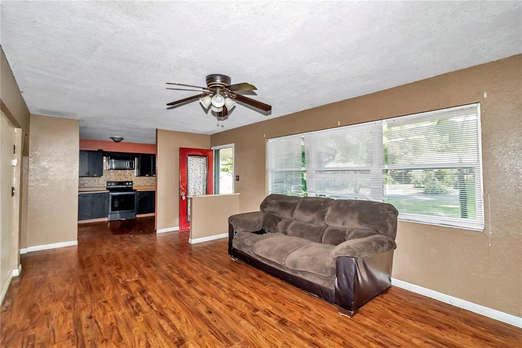 For Sale: $209,000 (4 beds, 2 baths, 1898 Square Feet)