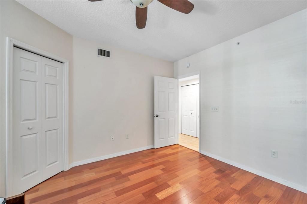 Active With Contract: $425,000 (2 beds, 2 baths, 1320 Square Feet)