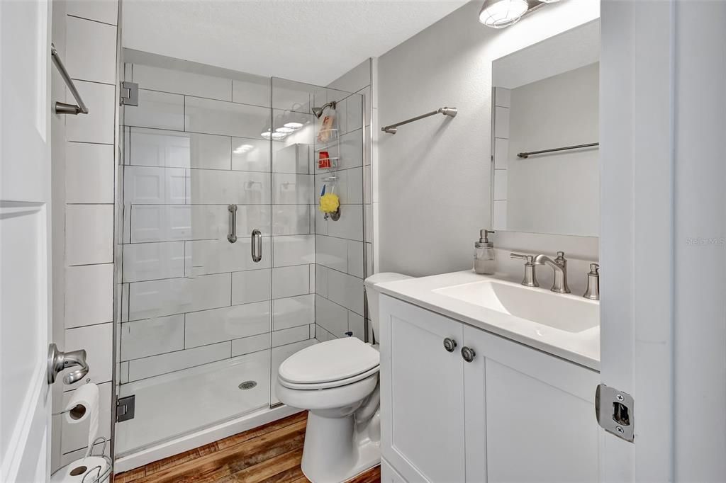 For Sale: $279,900 (2 beds, 2 baths, 1102 Square Feet)