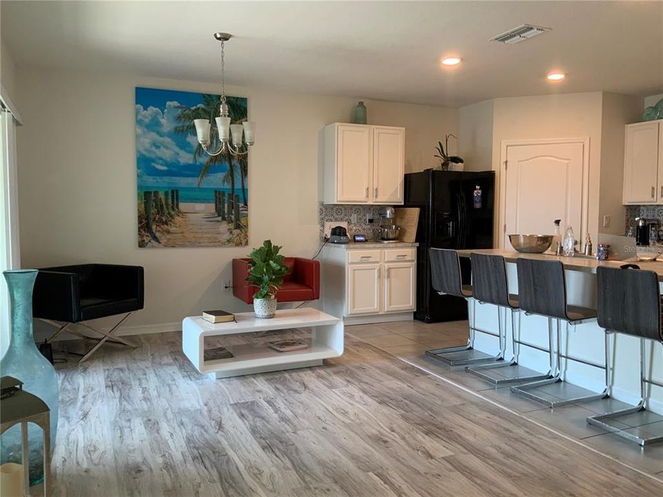 Active With Contract: $2,550 (4 beds, 2 baths, 1846 Square Feet)