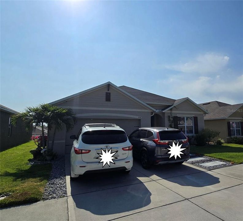 Active With Contract: $2,550 (4 beds, 2 baths, 1846 Square Feet)