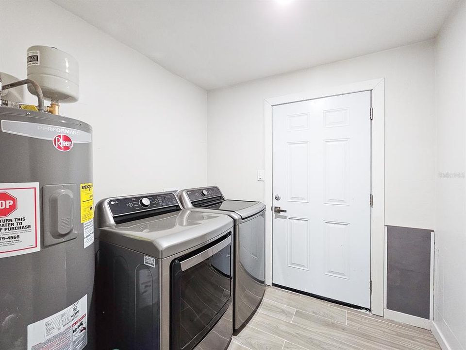 For Sale: $629,000 (3 beds, 2 baths, 1430 Square Feet)