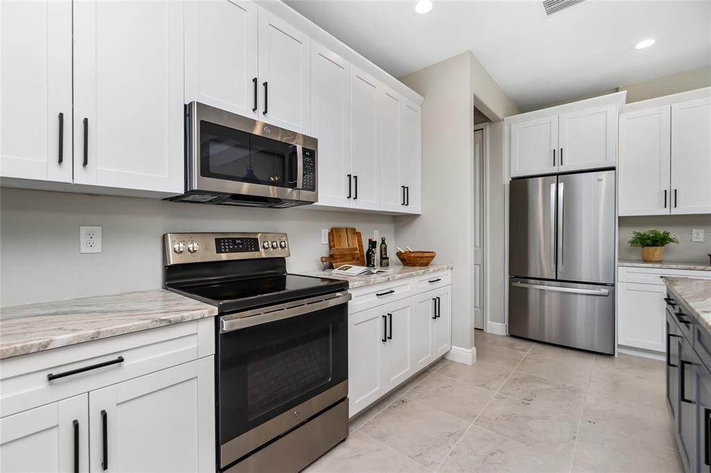 For Sale: $649,000 (3 beds, 2 baths, 2054 Square Feet)