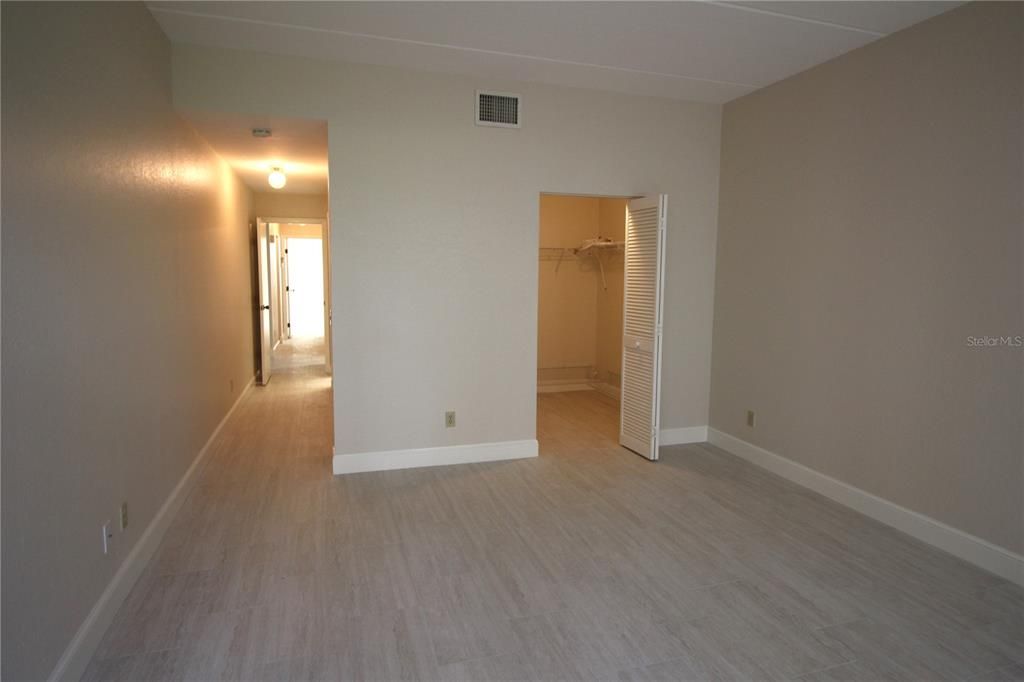 For Rent: $2,400 (2 beds, 2 baths, 1465 Square Feet)