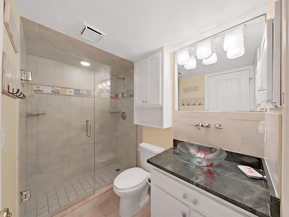 Recently Sold: $950,000 (2 beds, 2 baths, 1440 Square Feet)