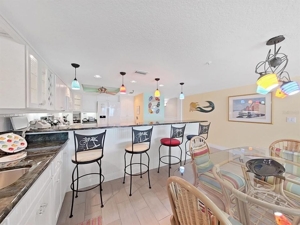 Recently Sold: $950,000 (2 beds, 2 baths, 1440 Square Feet)