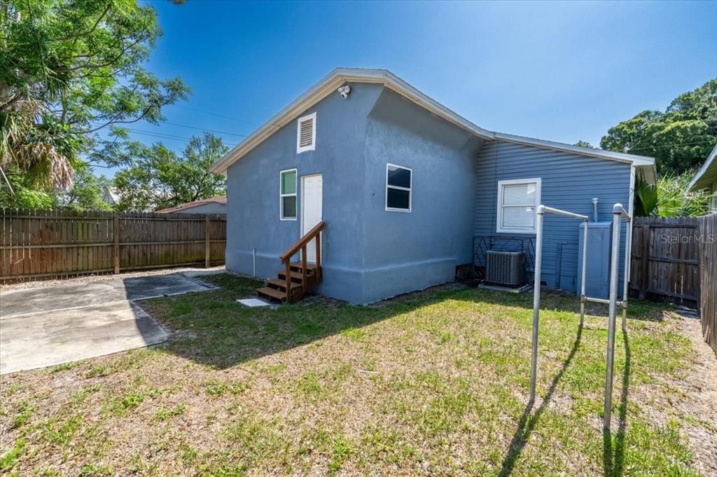 For Sale: $380,000 (4 beds, 2 baths, 1499 Square Feet)