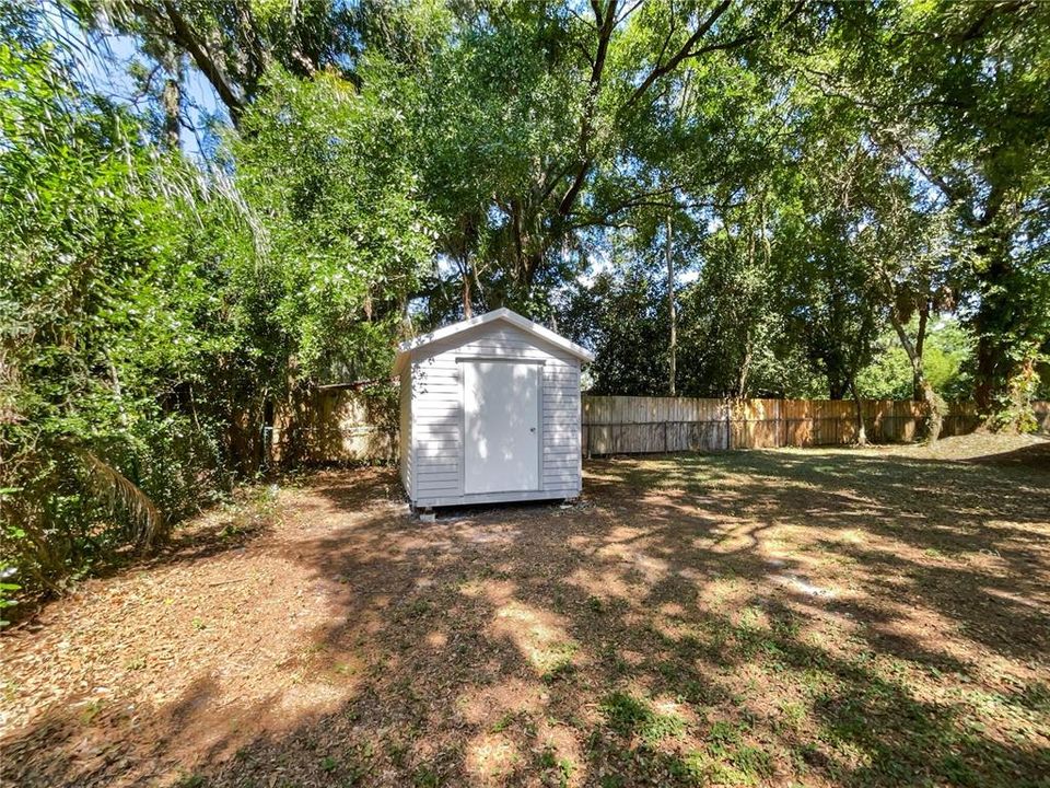 Active With Contract: $348,000 (3 beds, 2 baths, 1774 Square Feet)