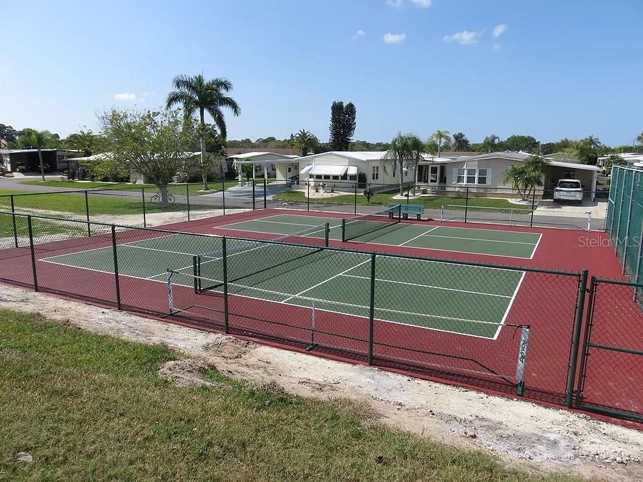 tennis and pickleball courts