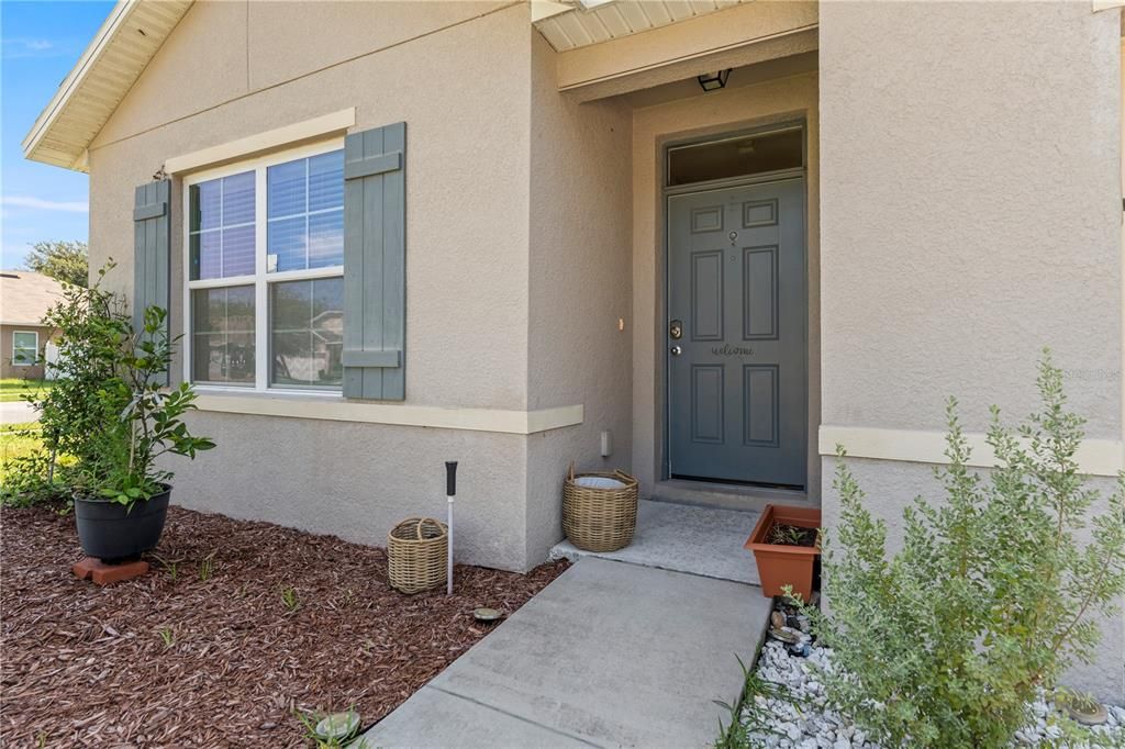 Active With Contract: $2,300 (4 beds, 2 baths, 1852 Square Feet)