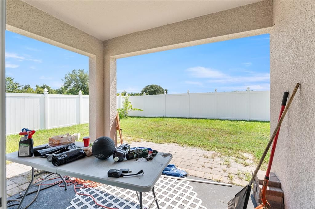 Active With Contract: $2,300 (4 beds, 2 baths, 1852 Square Feet)