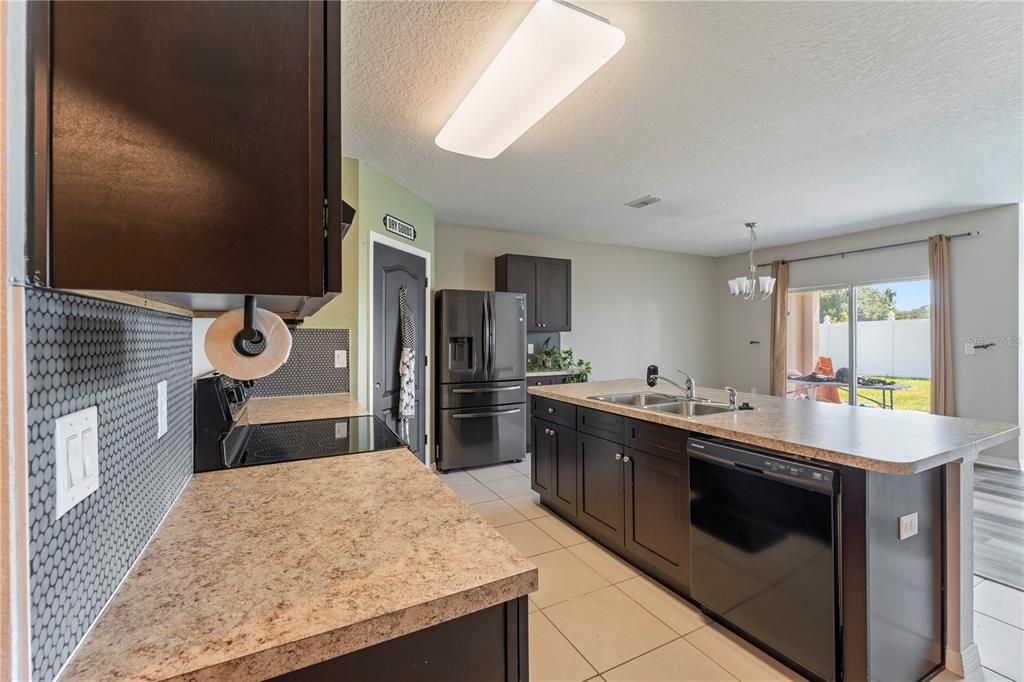 Active With Contract: $2,300 (4 beds, 2 baths, 1852 Square Feet)