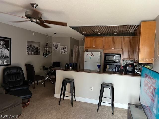 For Sale: $139,900 (1 beds, 1 baths, 590 Square Feet)