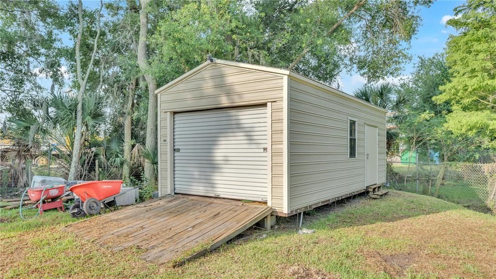 For Sale: $310,000 (3 beds, 2 baths, 1176 Square Feet)