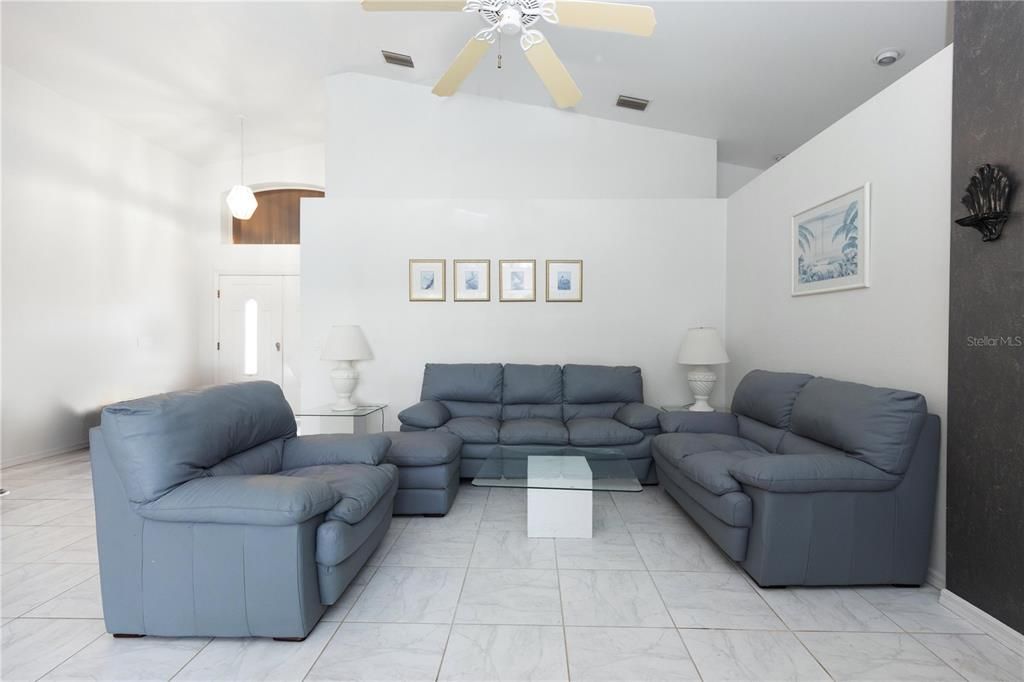 Active With Contract: $450,000 (4 beds, 2 baths, 2504 Square Feet)