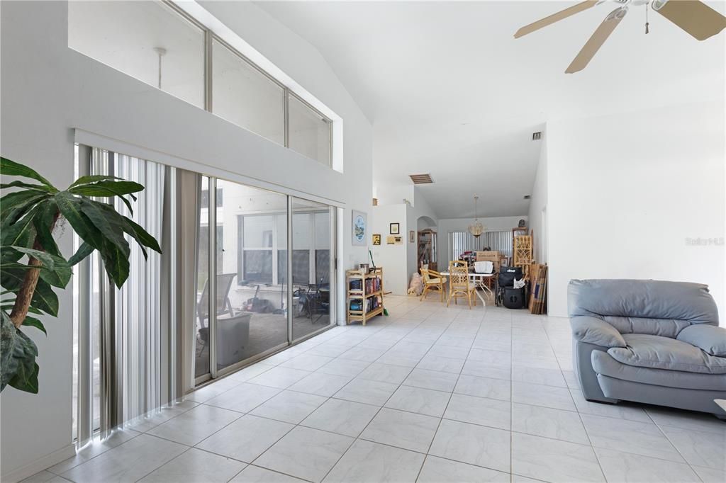 Active With Contract: $450,000 (4 beds, 2 baths, 2504 Square Feet)