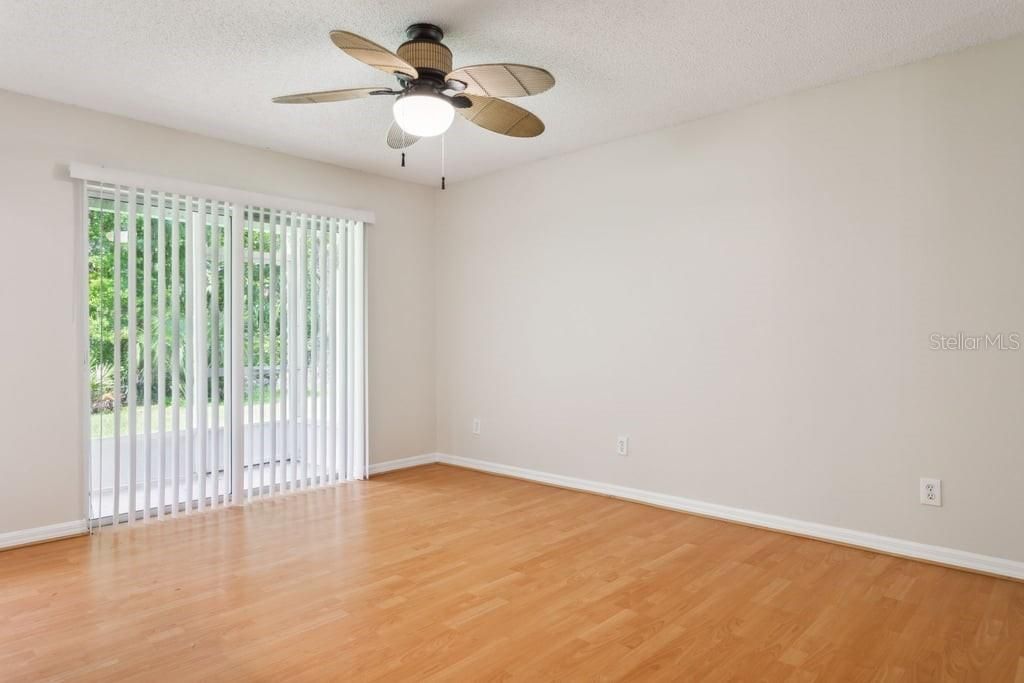 For Sale: $300,000 (3 beds, 2 baths, 1880 Square Feet)