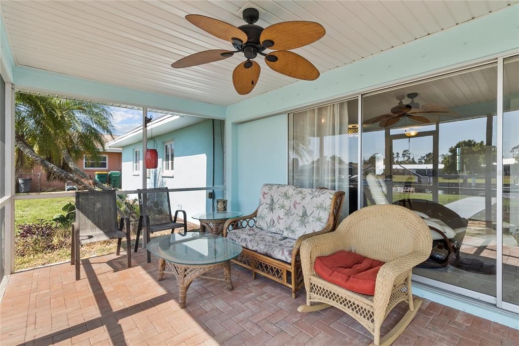 Active With Contract: $359,000 (3 beds, 2 baths, 1320 Square Feet)