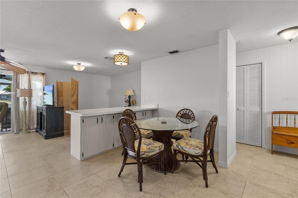 Active With Contract: $359,000 (3 beds, 2 baths, 1320 Square Feet)