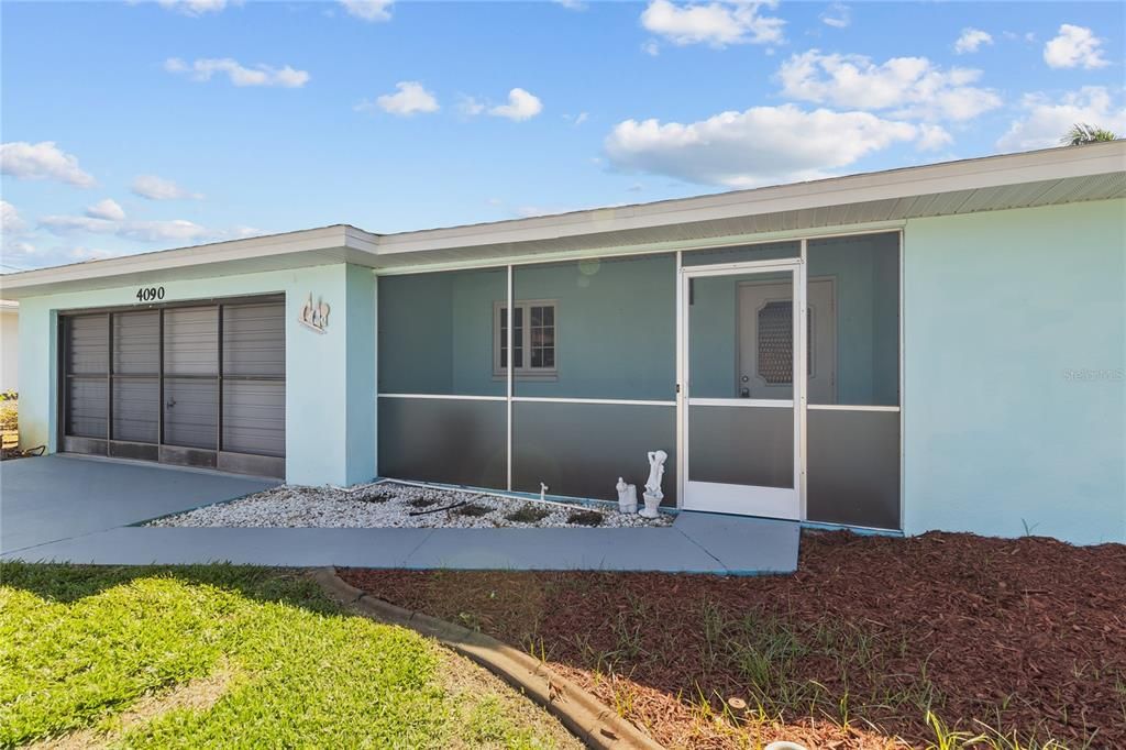 Active With Contract: $359,000 (3 beds, 2 baths, 1320 Square Feet)