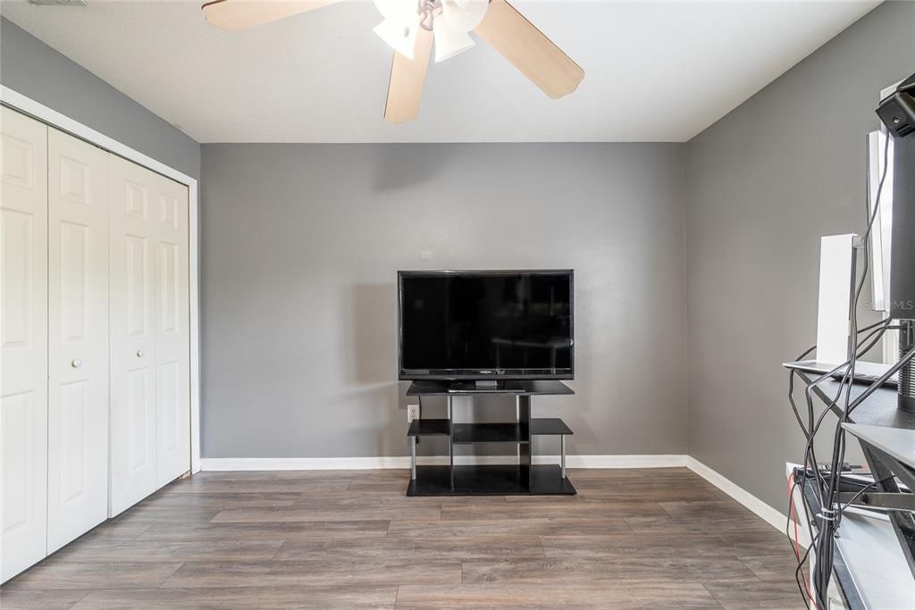 For Sale: $380,000 (3 beds, 2 baths, 1757 Square Feet)