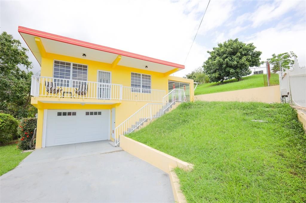 Recently Sold: $330,000 (3 beds, 2 baths, 1211 Square Feet)