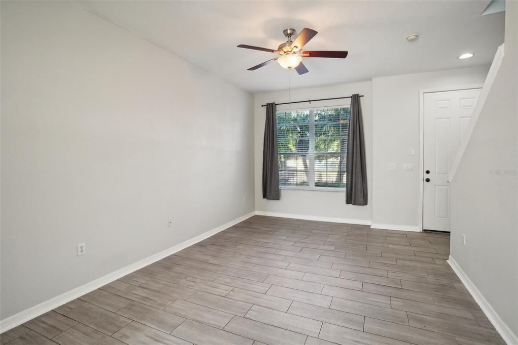 For Sale: $269,000 (2 beds, 2 baths, 1236 Square Feet)