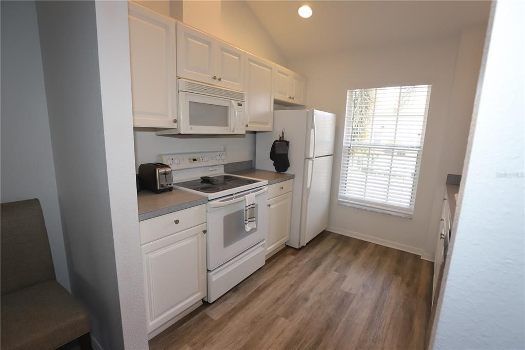 For Rent: $2,600 (3 beds, 2 baths, 1604 Square Feet)