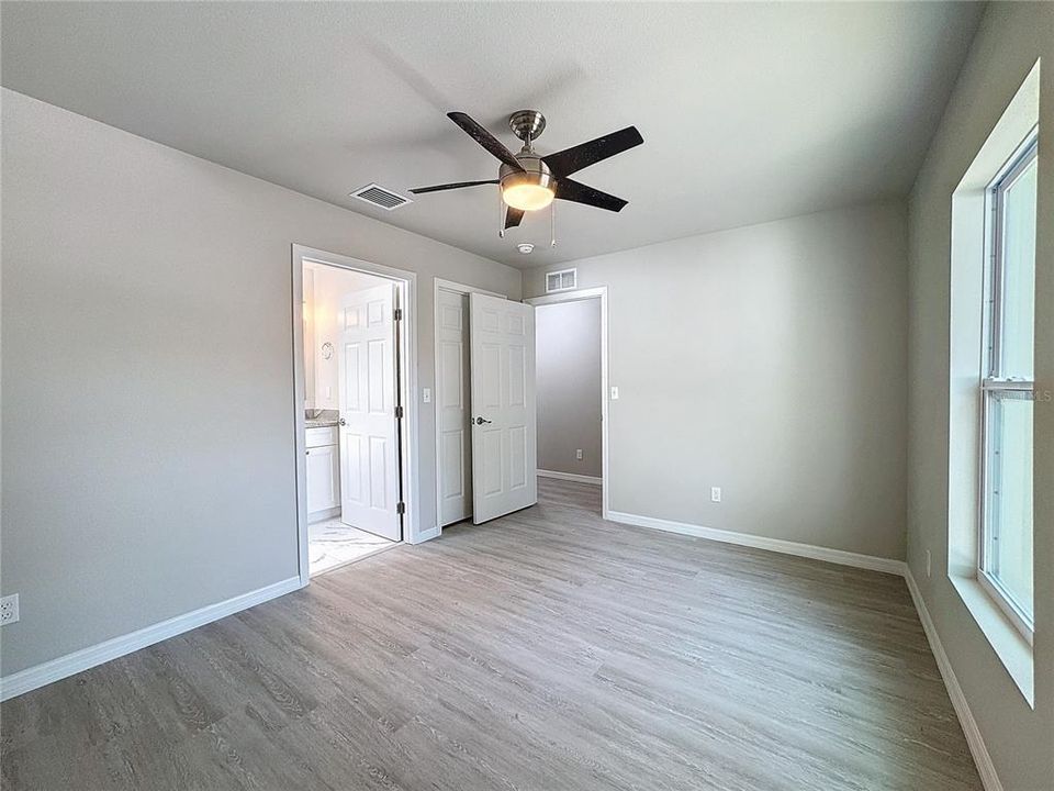 Active With Contract: $2,345 (3 beds, 2 baths, 1070 Square Feet)