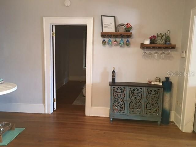 For Rent: $2,750 (2 beds, 1 baths, 1032 Square Feet)