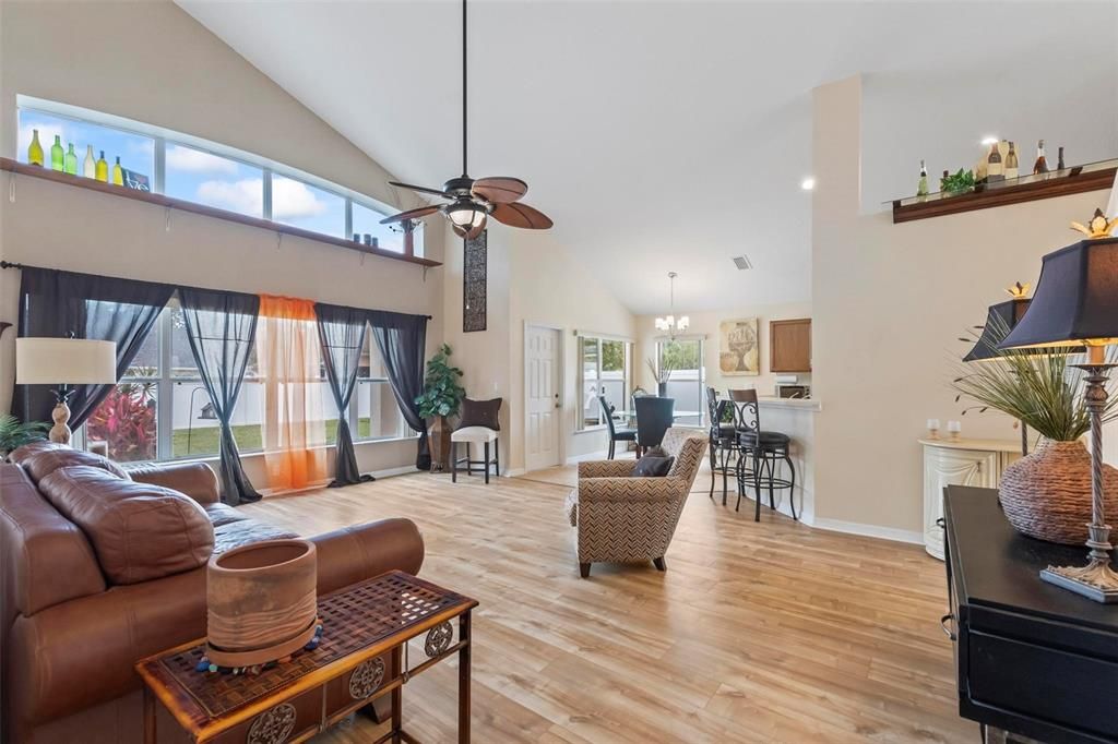 Active With Contract: $339,900 (4 beds, 2 baths, 2113 Square Feet)