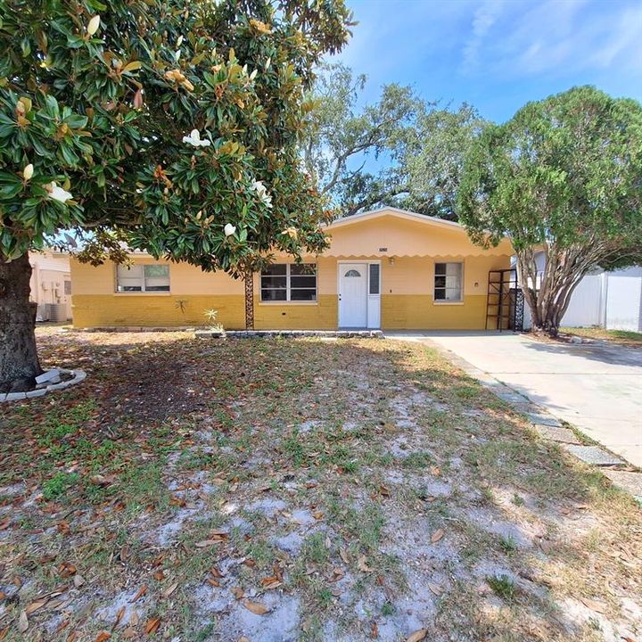 Active With Contract: $199,900 (3 beds, 1 baths, 1320 Square Feet)