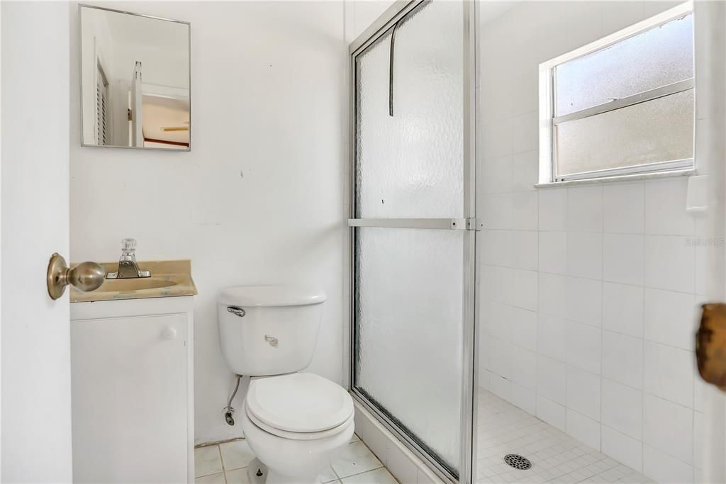 Active With Contract: $169,900 (3 beds, 2 baths, 1988 Square Feet)
