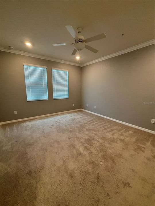 For Rent: $2,350 (2 beds, 2 baths, 1933 Square Feet)