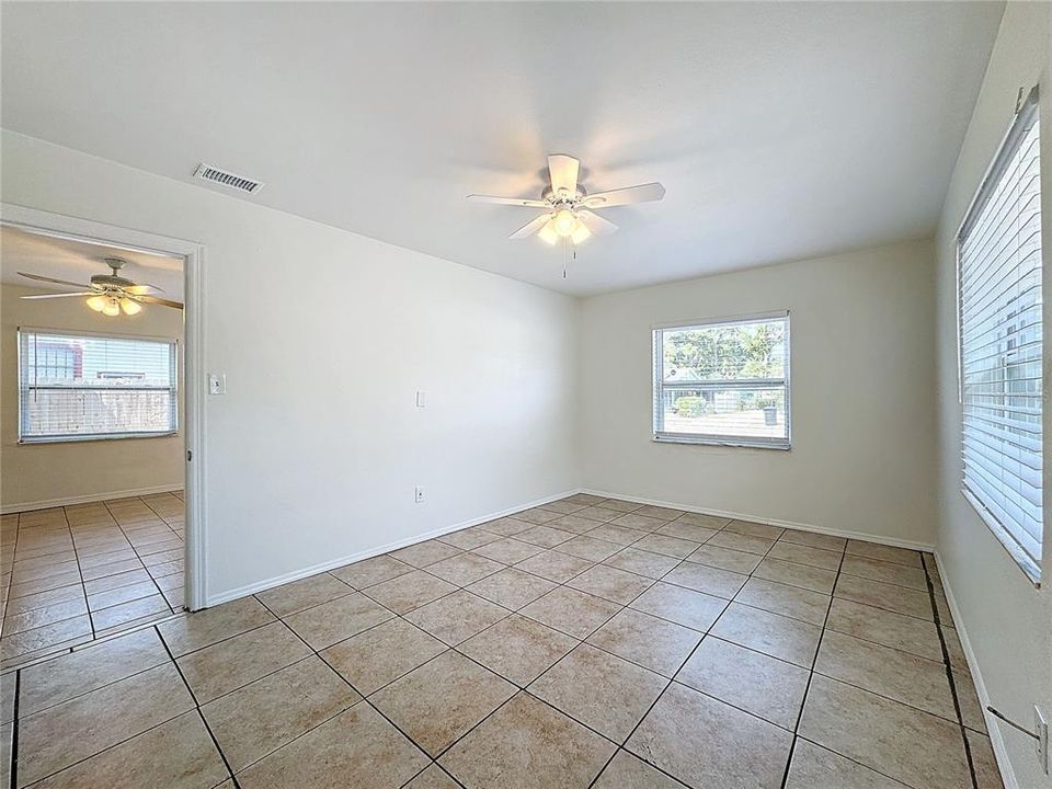 For Rent: $2,200 (3 beds, 2 baths, 1404 Square Feet)