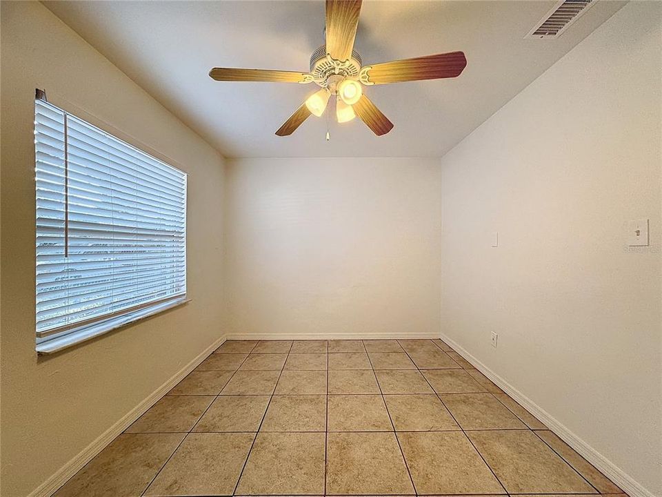 For Rent: $2,200 (3 beds, 2 baths, 1404 Square Feet)